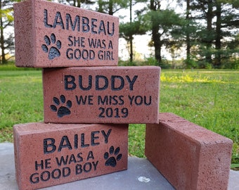 Memorial Stone / Dog Cat Rememberance  / Pet Grave Marker Headstone / Garden Stone Personalized Paw Print / Memory Brick // FREE SHIPPING