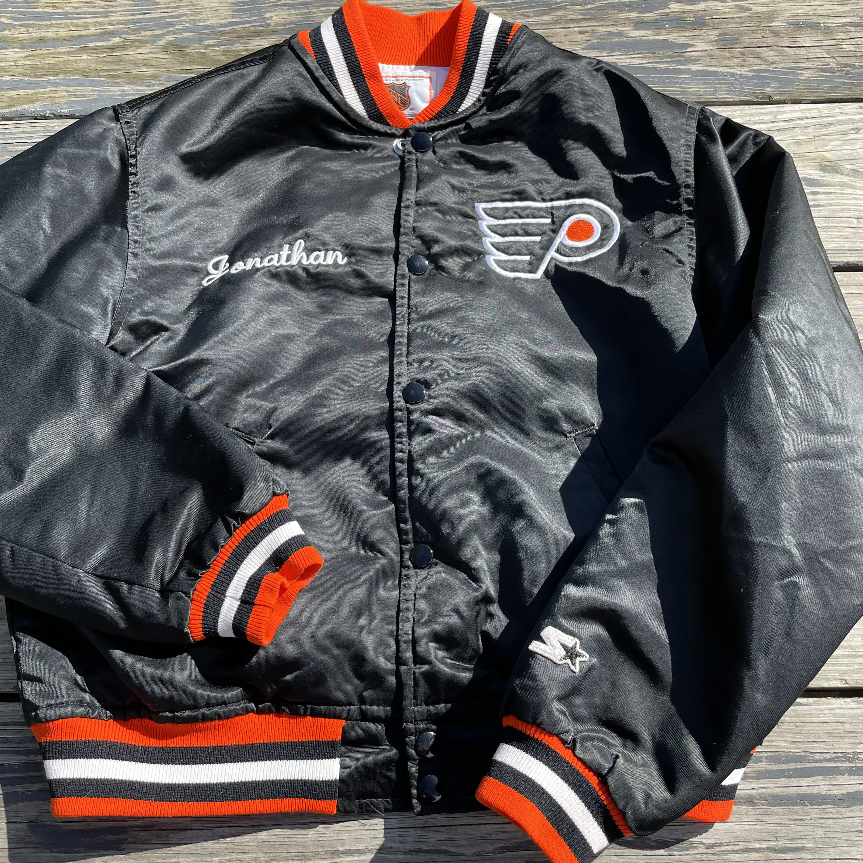 Vintage 90s NHL Penguins Starter Puffer Jacket - BIDSTITCH