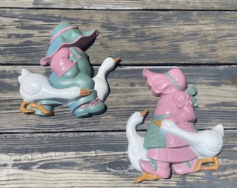Conjunto de dos figuras de plástico para colgar en la pared de gansos de Burwood Country, vintage, década de 1980