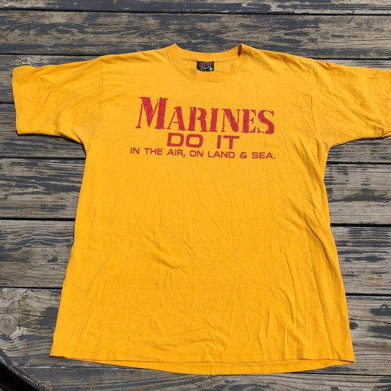 Vintage 1980s US Marines Tee Shirt Single Stitch … - image 1