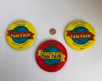 Country Music Fan Fair 1979 1980 Large 3 pouces Pinback Buttons lot de Trois Nashville Tennessee