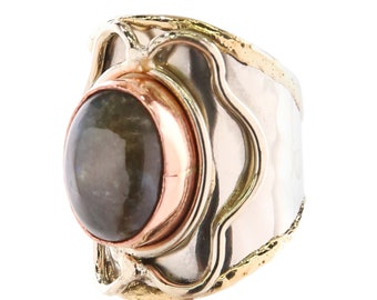 BELLA リング - 真鍮、銅、ドイツ銀、本物のラブラドライトで作られた、精巧に手作りされた調節可能なリング
