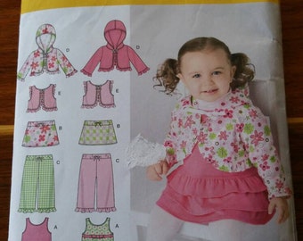 uncut Pants Simplicity 2572 Babie/'s Jumper Hoodie or Vest by In K Designs in sizes XXS-L Skirt