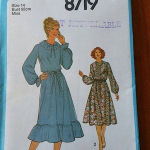 Simplicity - #8719 - Misses&#39; Dress - Size 14 - Uncut