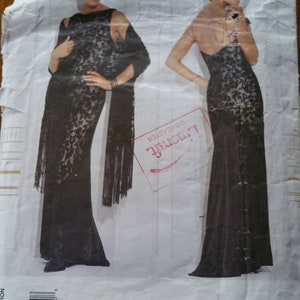 Vogue - Designer Original - Bellville Sassoon - #2225 - Misses&#39; Dress & Shawl - Size 12, 14 - Partially Cut to Size 14
