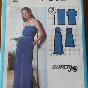 Simplicity - Super Jiffy Knits - #9032 - Misses&#39; Pullover Knit Dress - Size 14-16 - Uncut