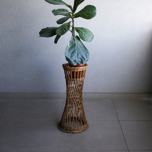 Vintage Wicker Plant Stand / Boho Wicker Decor / Yugoslavia 1970&#39;s / Handmade Farmhouse Decor / Tall Rattan Plant Stand / Boho Decor