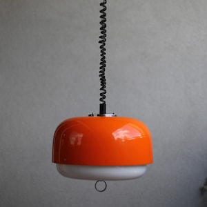 Orange Medusa Pendant Lamp by Luigi Massoni for Meblo Guzzini: 70s Space Age Lighting