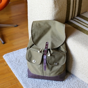 Vintage Yugoslavian Military Backpack: Green Canvas Hiking Rucksack