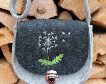 Dirndl bag made of 100% wool felt