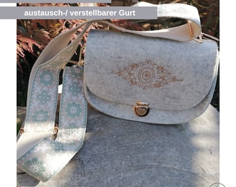 Dirndltasche aus 100% Wollfilz in beige meliert mit langen Gurt, verstellbar