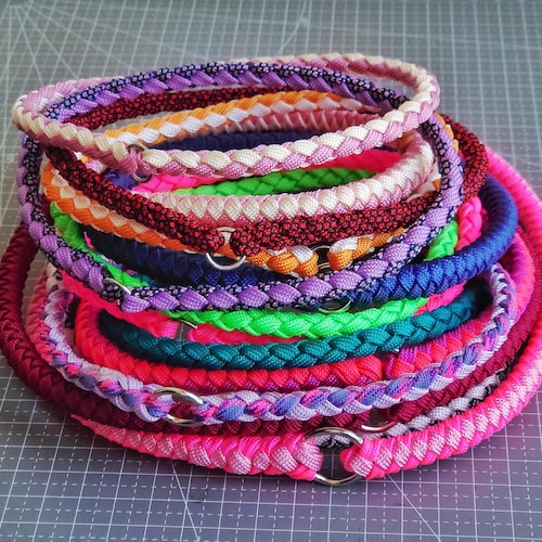 Huishalsband dunne ronde vlecht // vaste maat, op maat gemaakte duurzame paracord hondenhalsband
