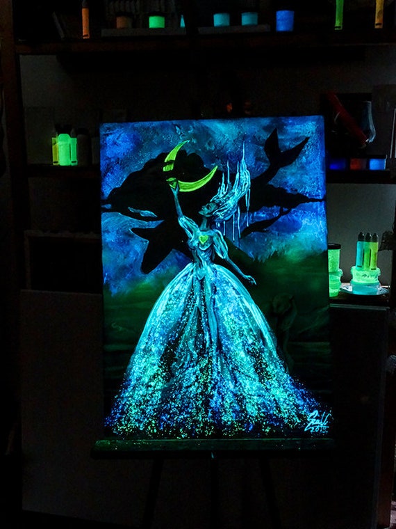 Queen Of Ice Glow In The Dark Painting Glow In The Dark Art Glow Painting Glow Art Glow Moon Moon Art Ice Queen Polar Bear