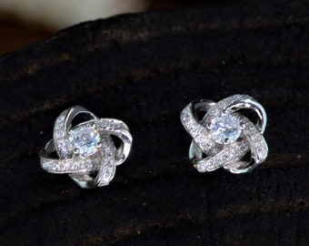 Platinbeschichtet 925 Sterling Silber | Diamant keltischer Knoten Ohrringe | Infinity Ohrstecker | Ewigkeit | Unterstützung der Wildtiere | AAAA Qualität CZ