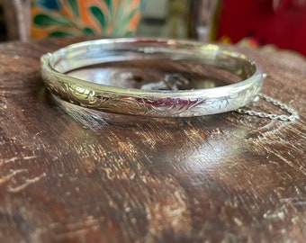 Beautiful Vintage Retro Sterling Silver Bangle Hallmarked 1951 Chester Makers Mark JS for Joseph Smith & Sons