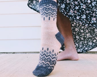 Delphine Socks/ Stranded Colorwork Socks Knitting Pattern/ Fair Isle Knitted Socks/ German Short Row Heel