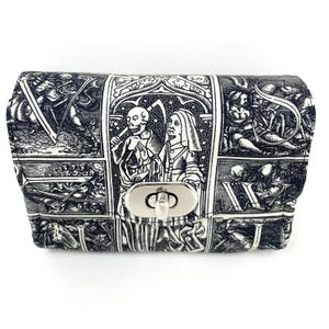 Esqueletos de la Danza de la Muerte Alfabeto Gótico Horror Oscuro Escalofriante Escalofriante Hecho a mano / Cartera de acordeón / Mini bolso de mano / Organizador / Bolso de muñeca