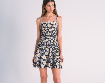 Ruffled Mini Dress in Daisy Floral Print by Tanroh womenswear/ women's fashion/women's clothing/dress/ Sample Sale