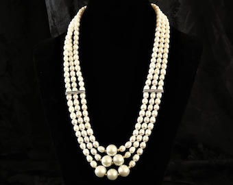 Pearl necklace, bridal necklace