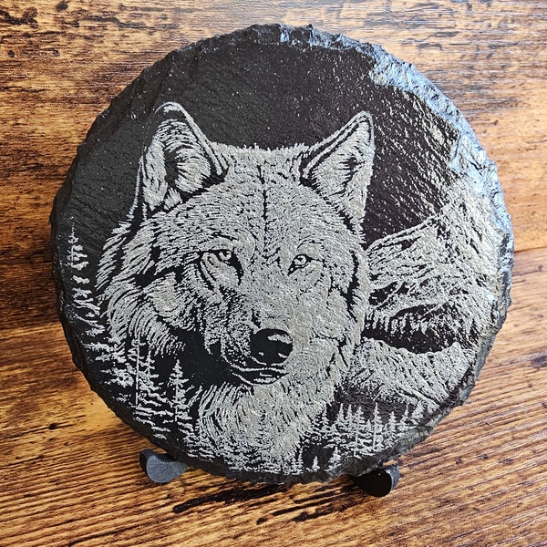 Slate coaster with a wolf image (no. 3 of 8)