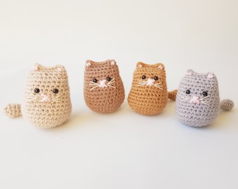 Mini crochet cat, little plush kitty figurine, miniature cat soft toy, handmade gift for cat owners and pet lowers
