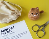 Crochet Mini Cat DIY kit, little amigurumi cat making set, easy crochet project, crafting gift for cat lovers, 24 colours