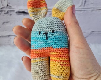 Sensory bunny with rattle, squeaker, crinkly ears, teeting soft toy for baby and toddler, multifunctional toy rabbit, Montessori 6-24 months