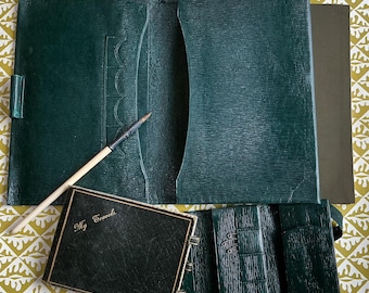 Portafoglio da viaggio antico edoardiano in pelle verde marocchina, astuccio per la cancelleria, astuccio per penna a immersione in osso bovino, astuccio da ricamo da viaggio, diario di viaggio.
