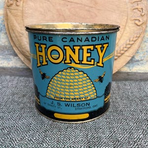 Vintage 1950er Jahre J.Ssponsor Schichtdicken kanadischen reinen Honig Dose Bienenstock & Bee Design Bauernhaus Küche Dekor