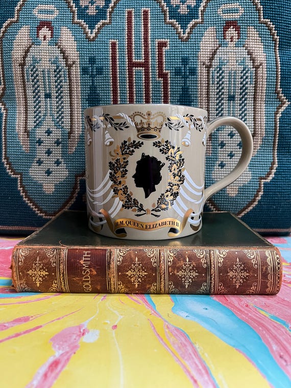 Vintage Wedgwood Queen Elizabeth II 25th Wedding Anniversary 1947