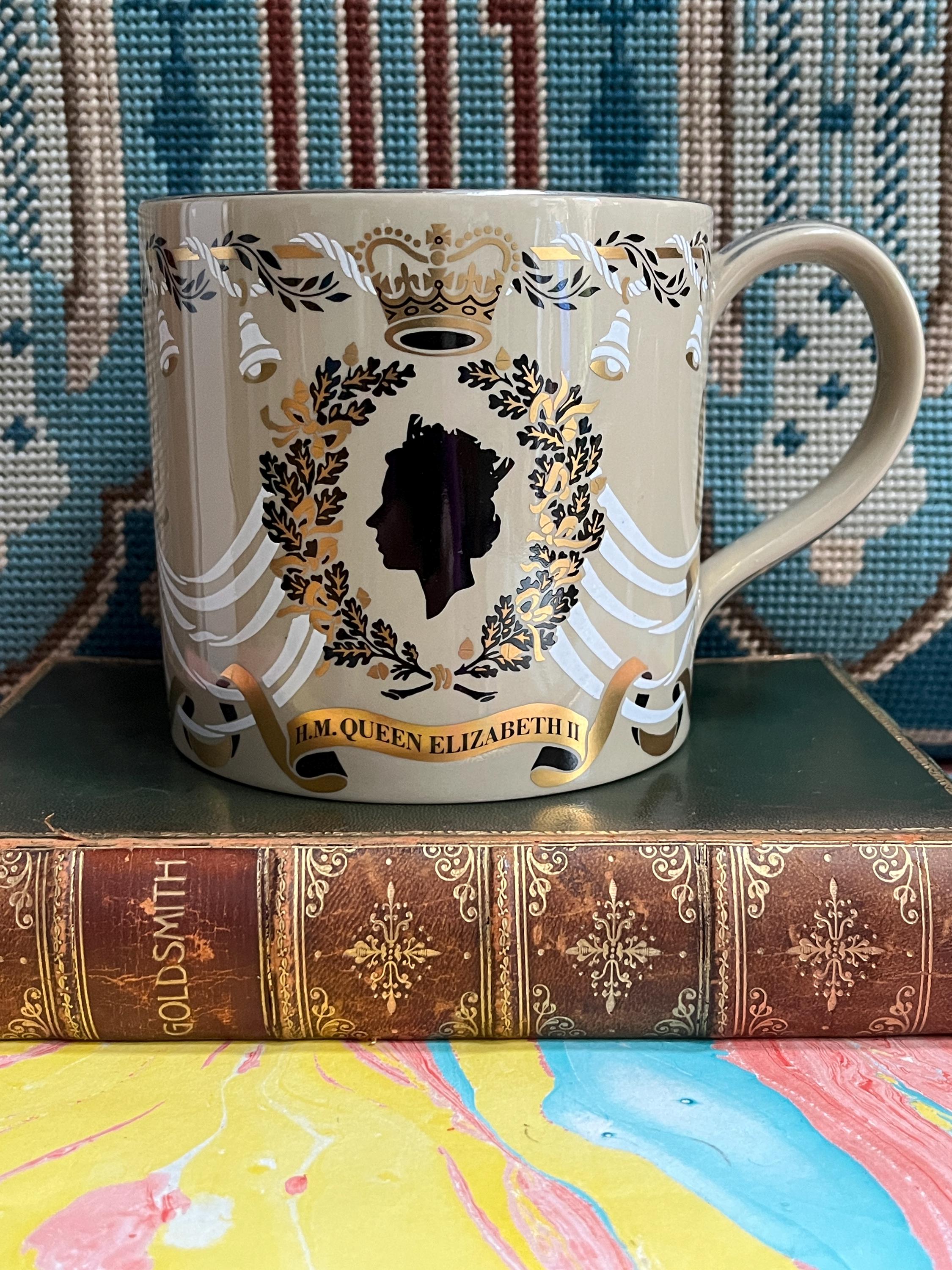 Vintage Wedgwood Queen Elizabeth II 25th Wedding Anniversary 1947