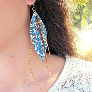 Boucles d&#39;oreilles plumes en cuir florales : longue boucle d&#39;oreille plume, bijoux en cuir, boucle d&#39;oreille en cuir automne, boucle d&#39;oreille plume brune, boucle d&#39;oreille en cuir bleu sarcelle