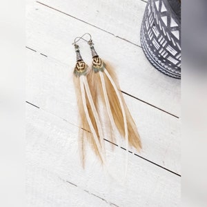 Brincos de penas, brincos boho, brincos western, brincos boho bege, brincos de casamento boho, brincos de casamento western, brincos de outono, presentes