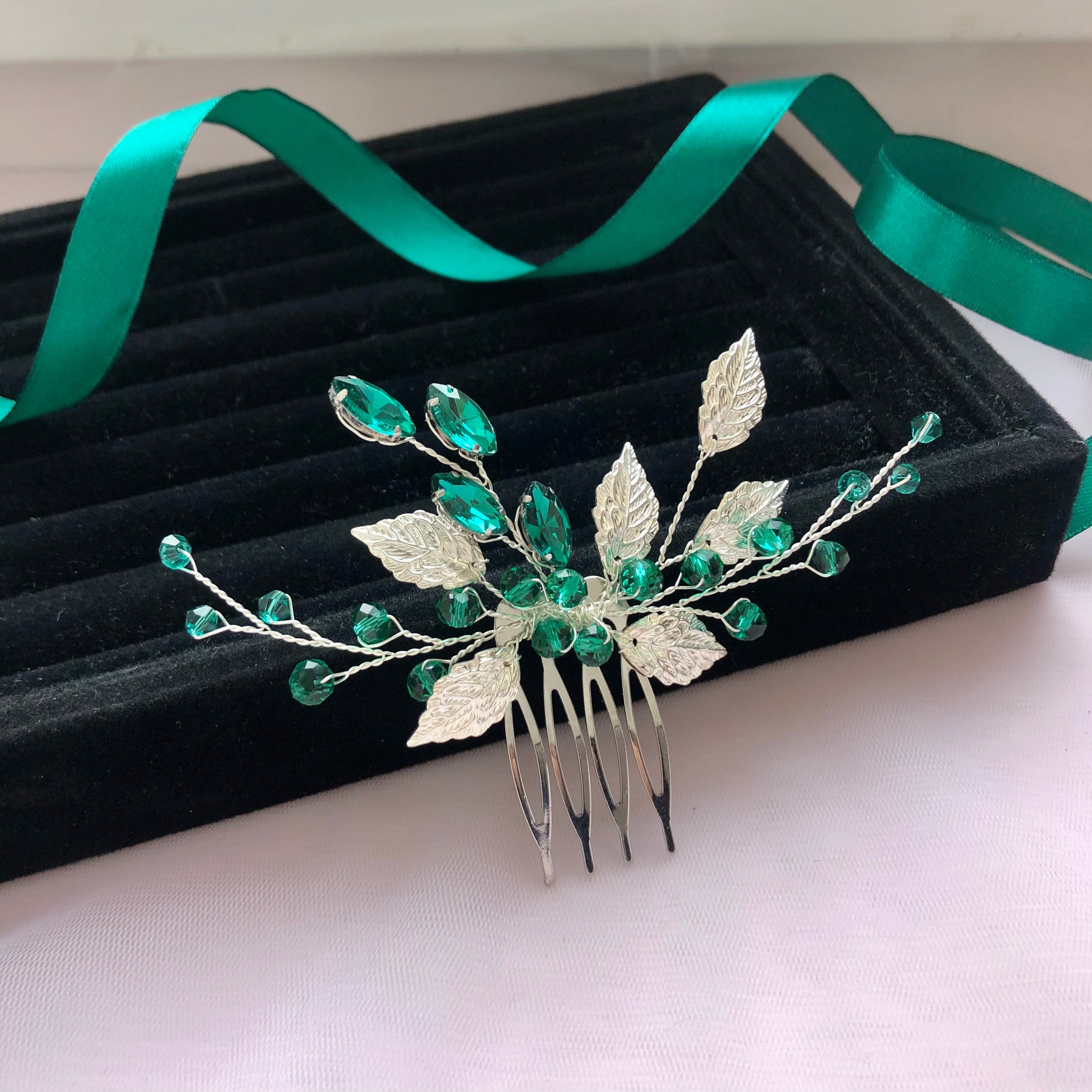 Emerald bridal hair comb Green crystal hair comb Emerald green Etsy