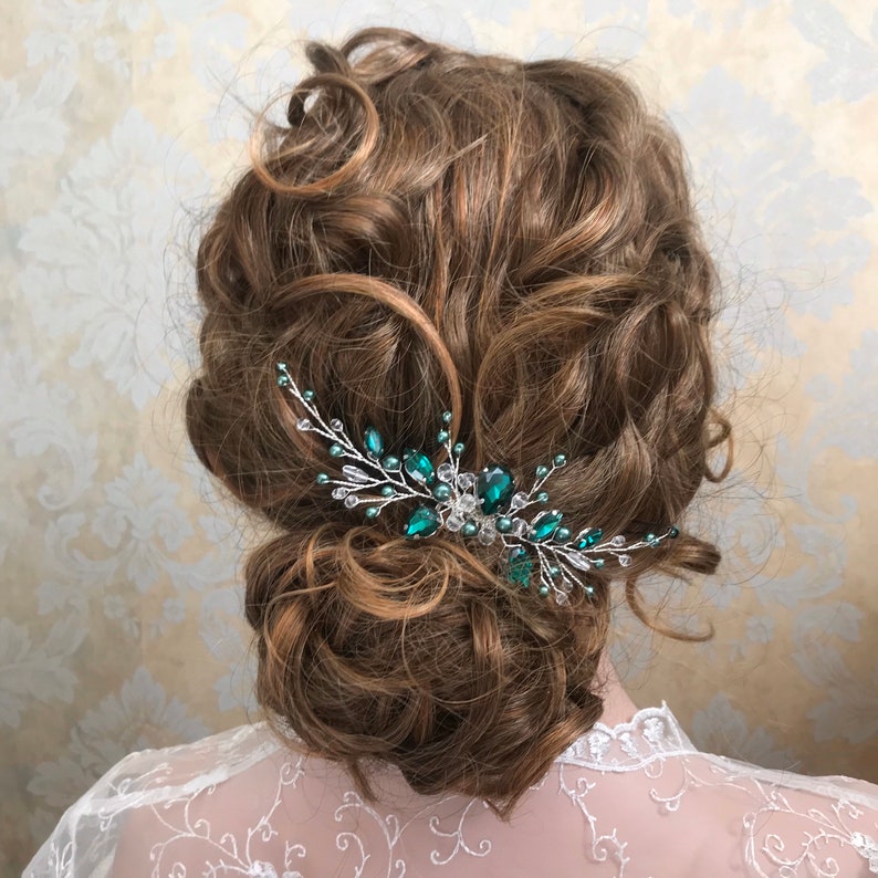 Emerald hair comb Emerald bridal hairpiece Green crystal Etsy