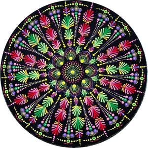 Serene Garden - Original Mandala Art, peint sur toile ronde de 12 pouces