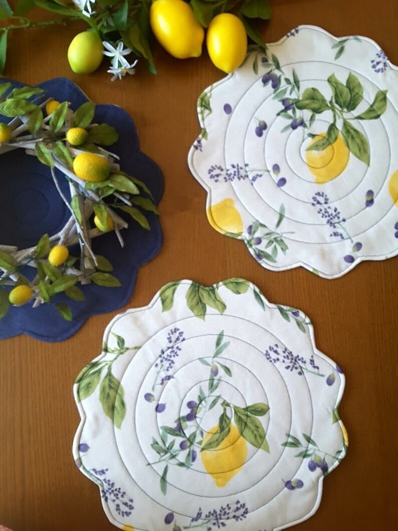 Round Quilted Placemats Lemon Print Place Mats Lemon Table Etsy