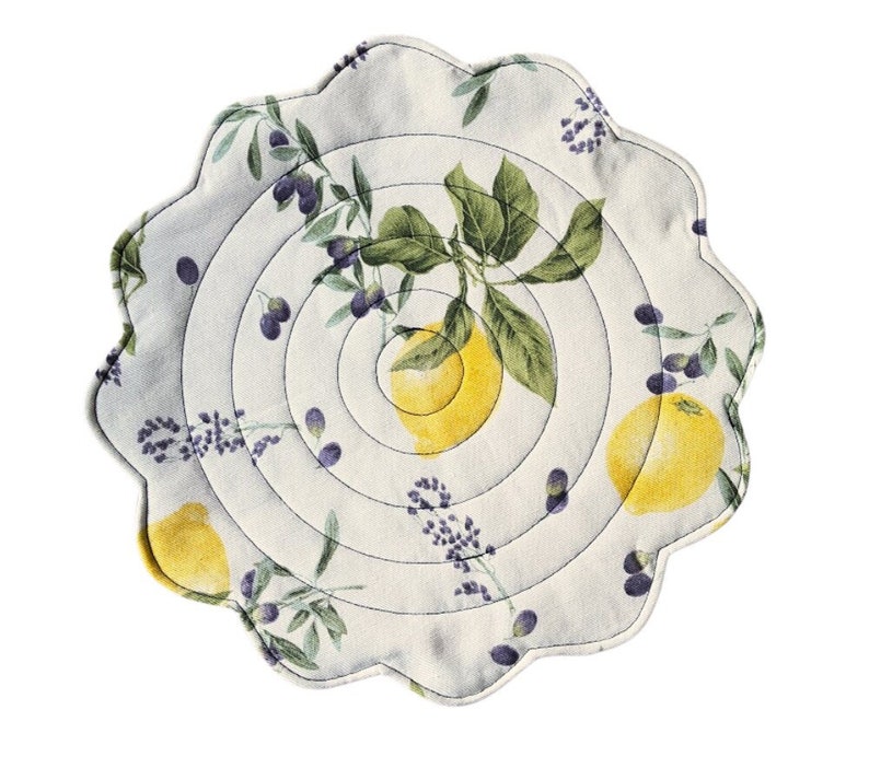 Round Quilted Placemats Lemon Print Place Mats Lemon Table Etsy