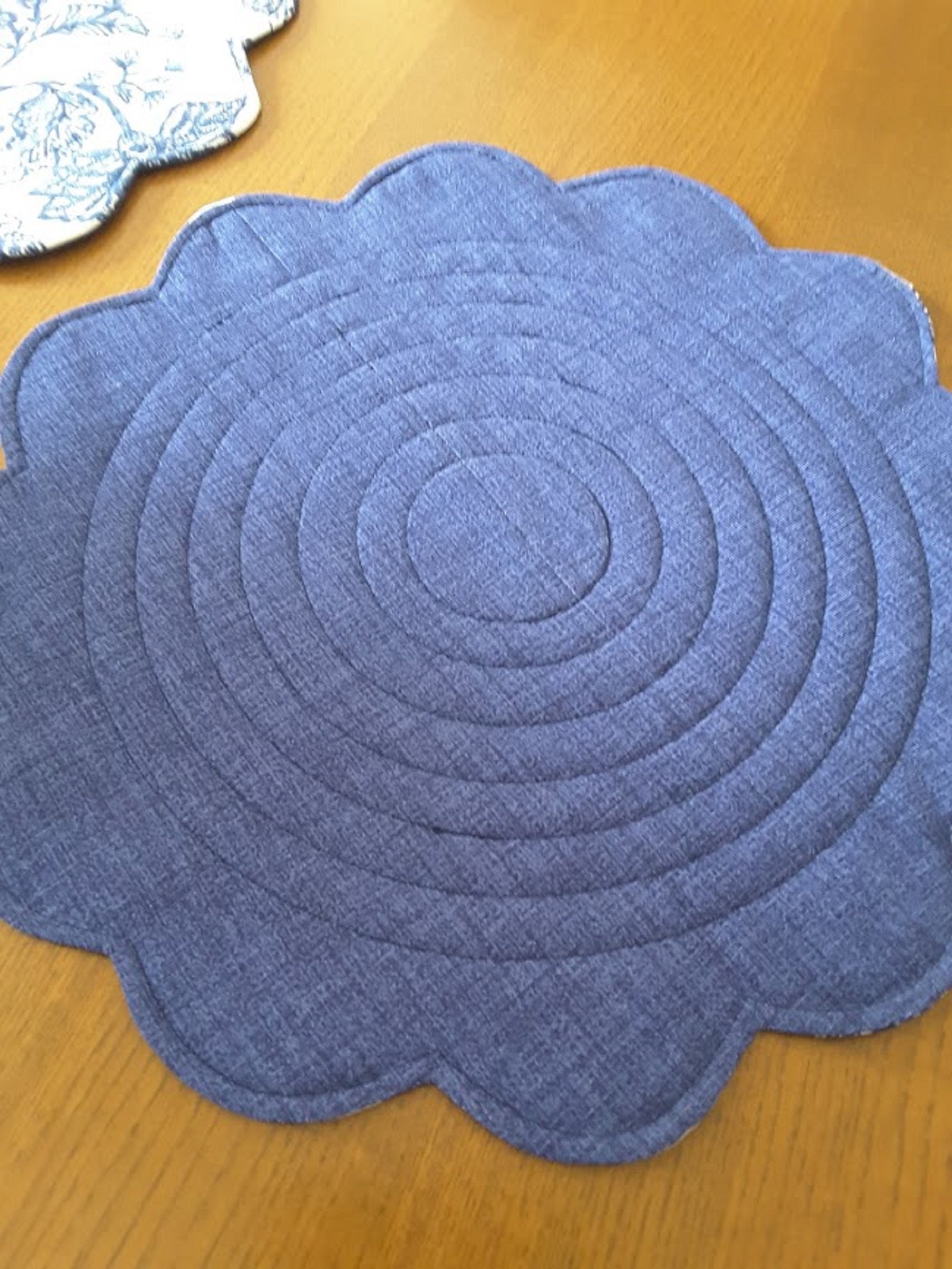 Blue Scalloped Placemats Quilted Round Place Mats Reversible Etsy