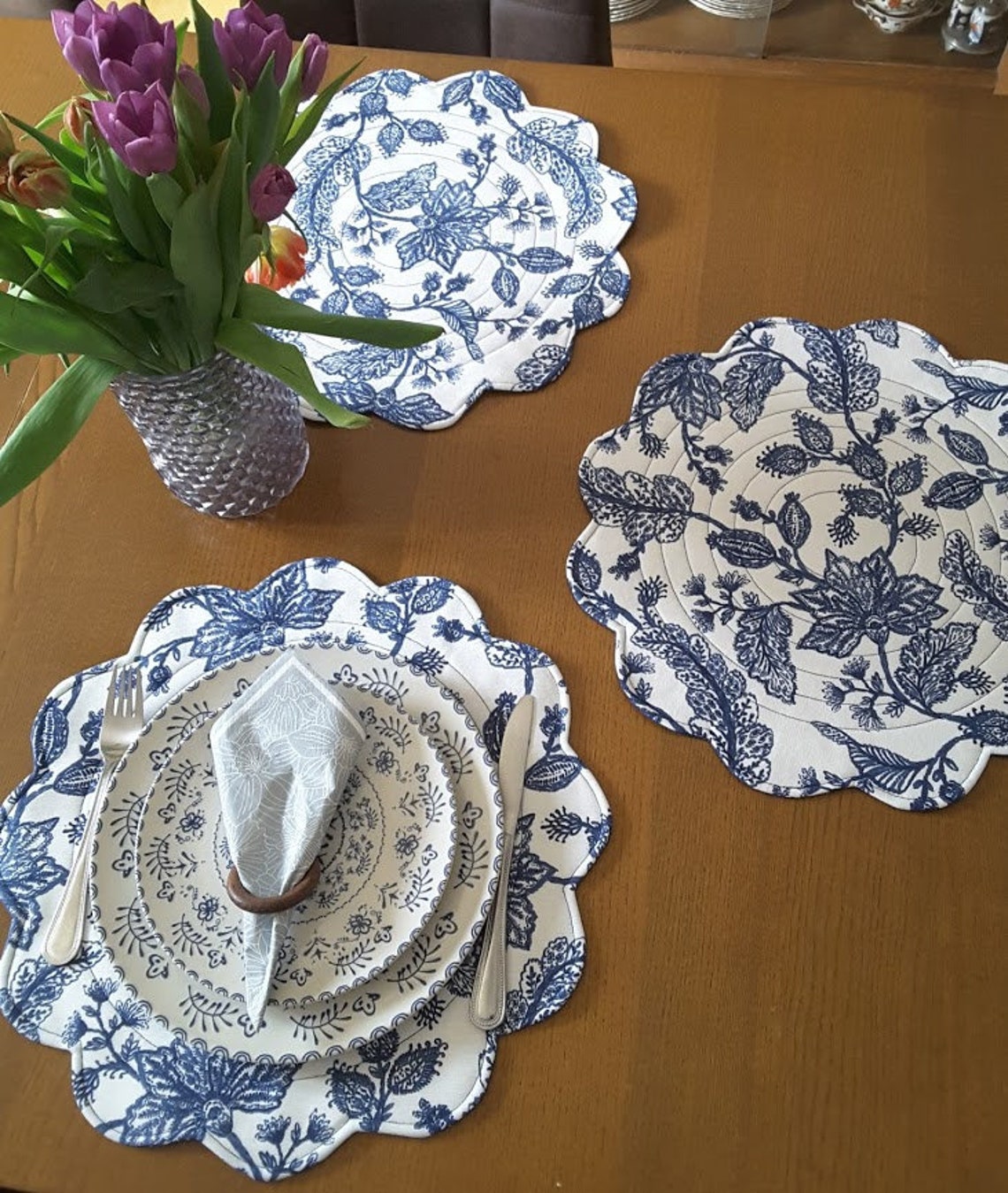 Blue Scalloped Placemats Quilted Round Place Mats Reversible Etsy
