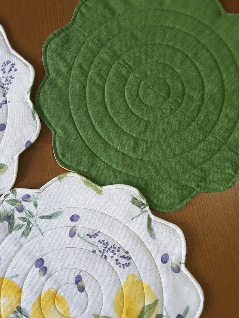Round Quilted Placemats Lemon Print Place Mats Lemon Table Etsy