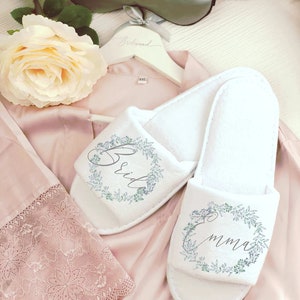 Bridesmaid slippers, personalised wedding slippers, Bride slippers, Bridal party slippers, personalised slippers