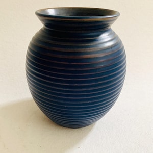 Vintage Blue Vase Ceramic Collectible Vase Gift For Mom Vase for Living Room Decor Gift Home Vase Wedding gift home decor vase for flowers