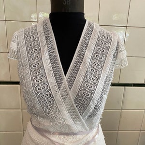 Wrap top in lace, vegan
