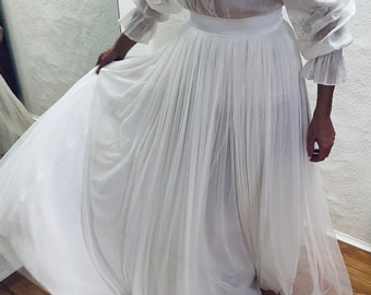 Floor-length skirt made of organic silk tulle