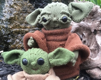 Un modello di maglia Yoda digitale lavorato a maglia a macchina bambino Grogu Csm calzino circolare bambola Starwars alieno