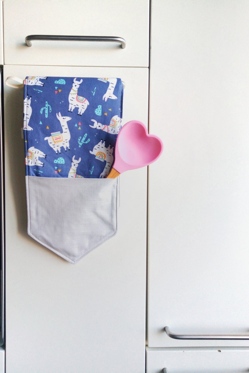 Long oven gloves in linen and fabric with blade.