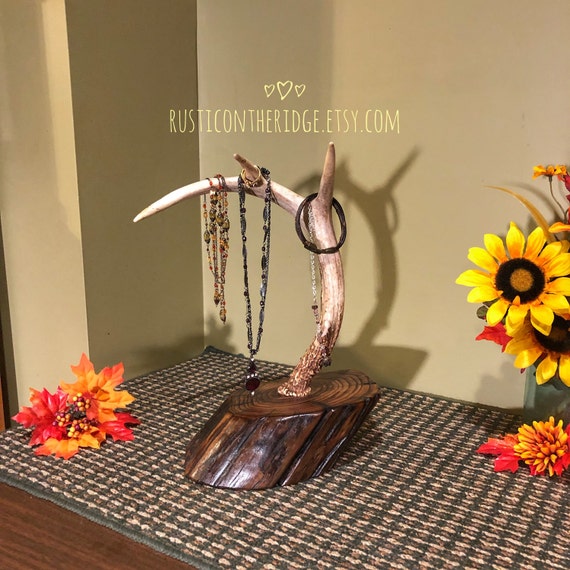 Rustic jewelry display deals