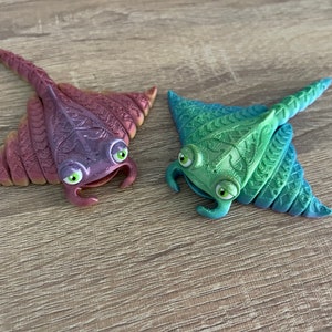 3D Printed Mini Manta Ray (Mystery) Rainbow Colored Flexi Articulated Figurine USA Made, 3D Printed, PLA