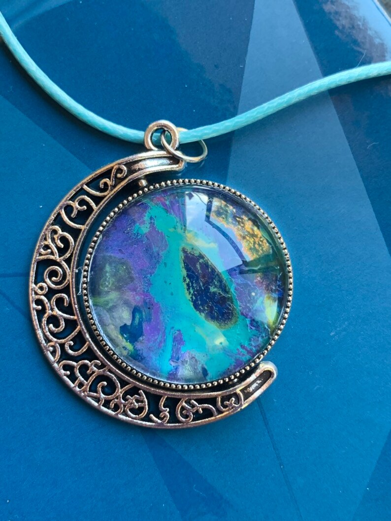 Free Crystal Gift FREE US Shipping Moon Pendant High Vibe Pour Art Acrylic Pendant with Colorful chain Reiki Charged